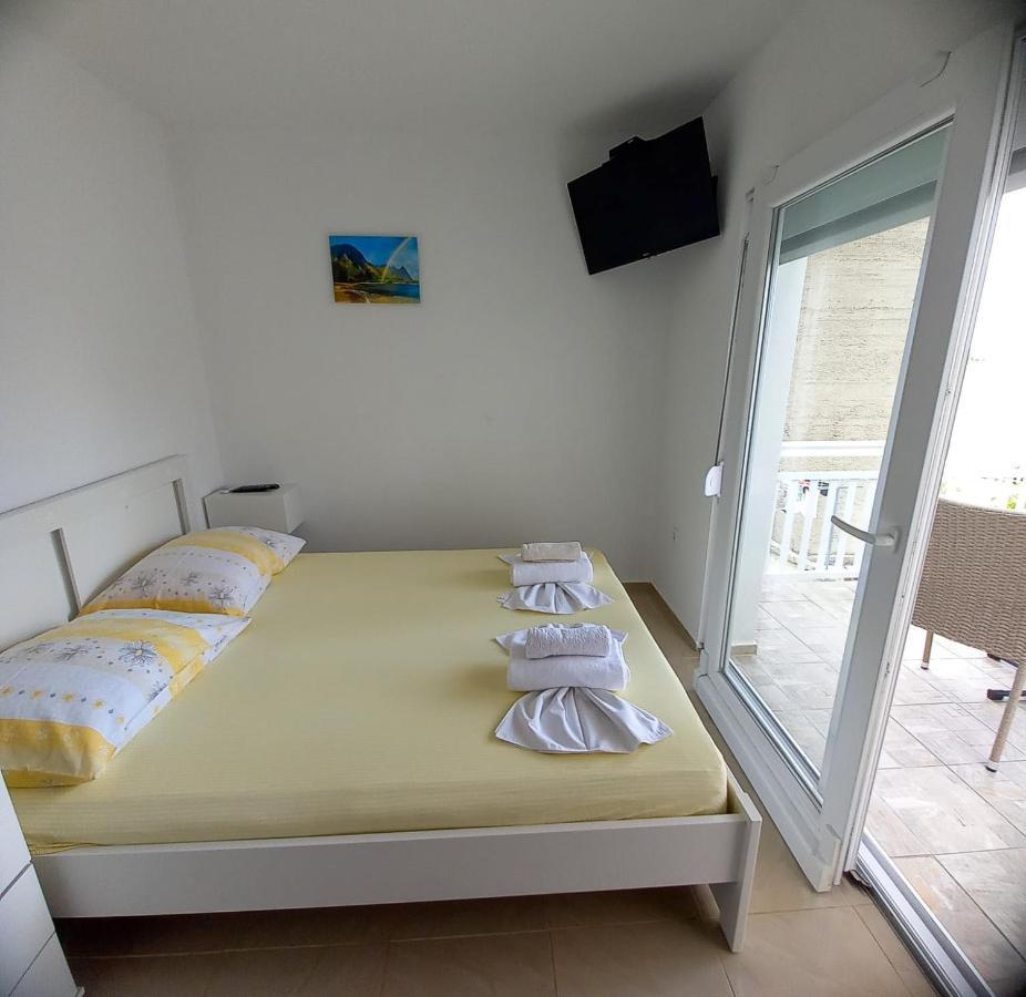 Apartmani Baresic Podgora Exterior foto